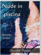 Nude in piscina